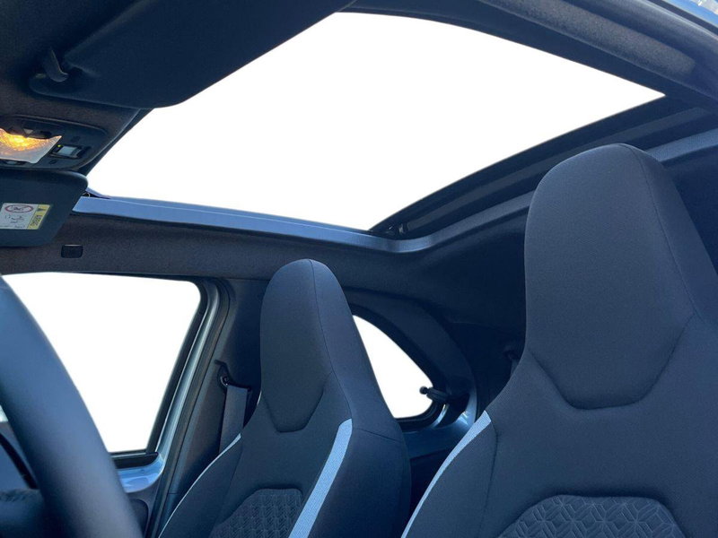 Toyota Aygo X nuova a Catania (15)