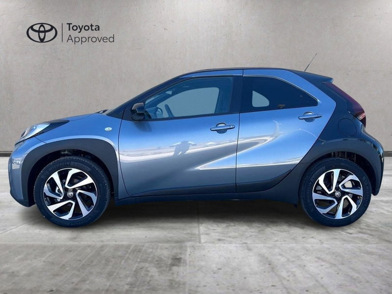 Toyota Aygo X nuova a Catania (3)