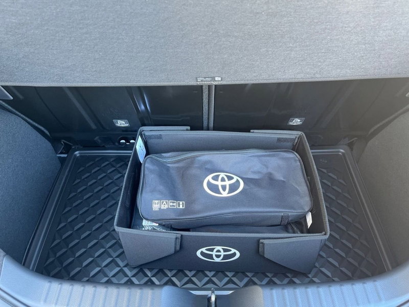 Toyota Aygo X nuova a Catania (6)