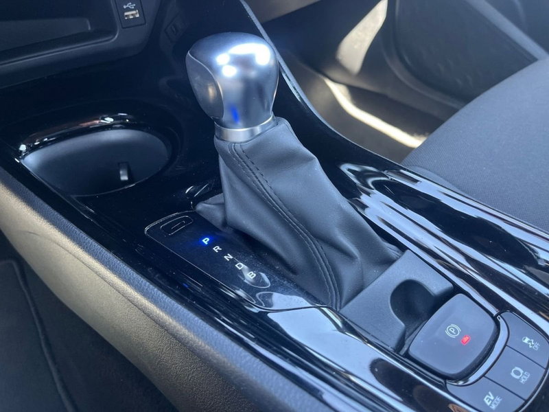 Toyota Toyota C-HR usata a Catania (12)