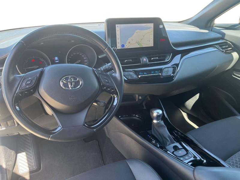 Toyota Toyota C-HR usata a Catania (8)