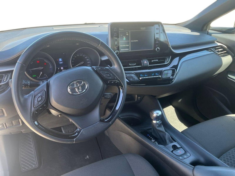 Toyota Toyota C-HR usata a Catania (8)