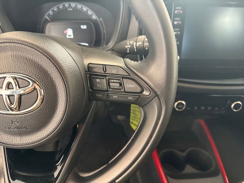 Toyota Aygo X usata a Prato (14)