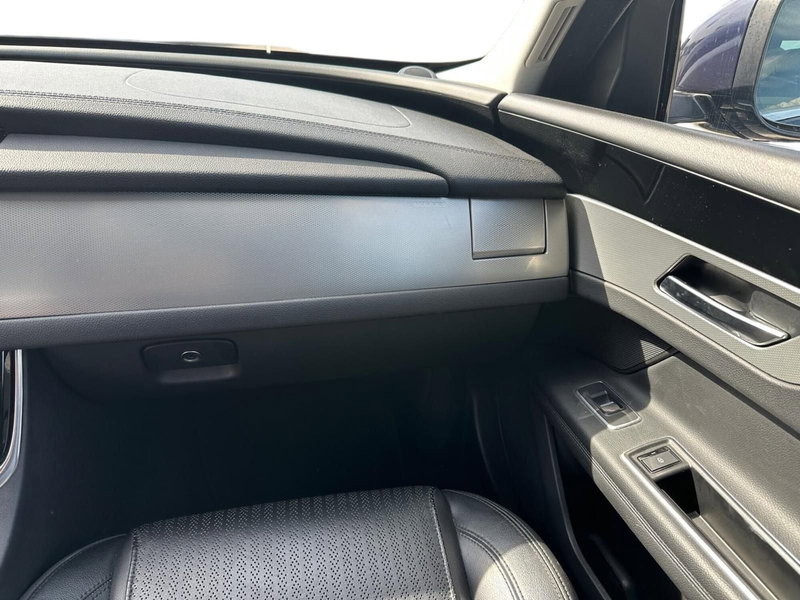 Jaguar XF usata a Pistoia (12)