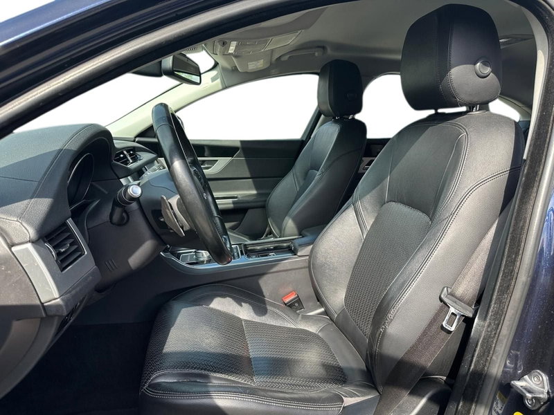 Jaguar XF usata a Pistoia (7)