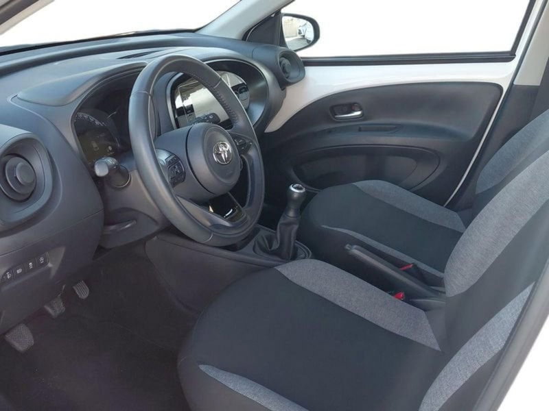 Toyota Aygo X usata a Cagliari (10)