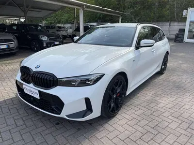 BMW Serie 3 Touring 320d  mhev 48V xdrive MSport Pro auto del 2025 usata a Alessandria