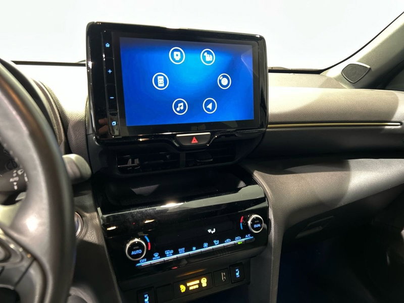 Toyota Yaris Cross usata a Milano (12)