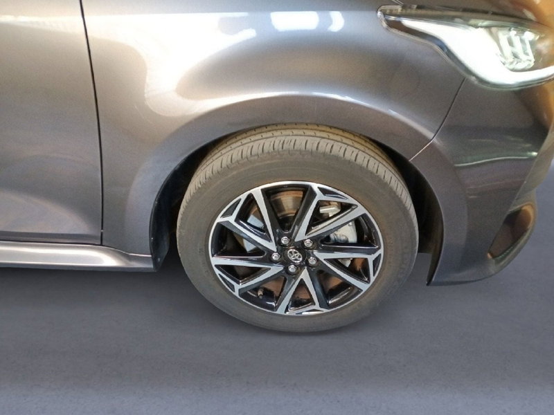 Toyota Yaris usata a Milano (11)