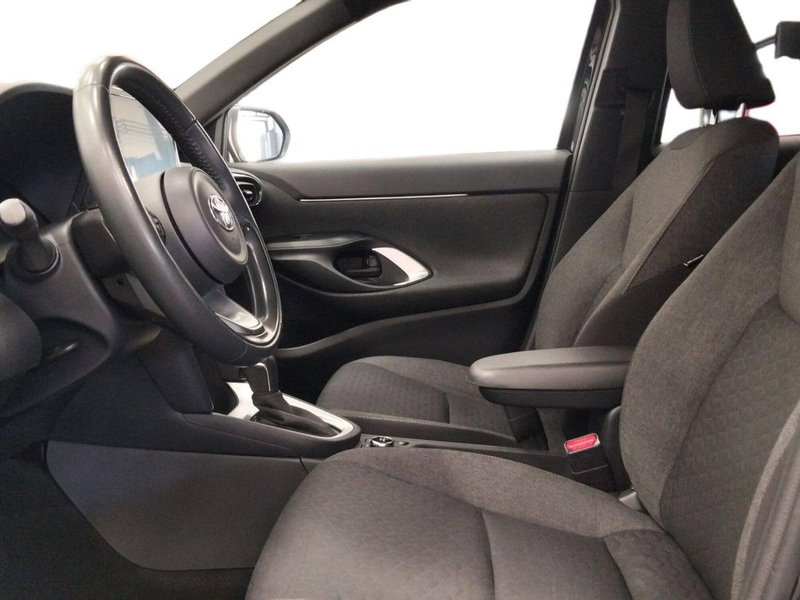 Toyota Yaris Cross usata a Roma (7)