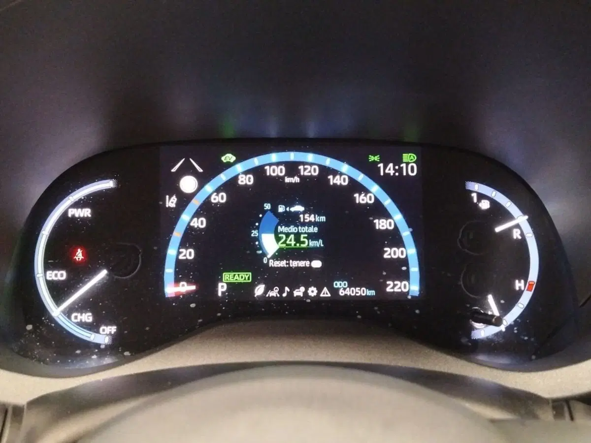 Toyota Yaris Cross usata a Roma (9)