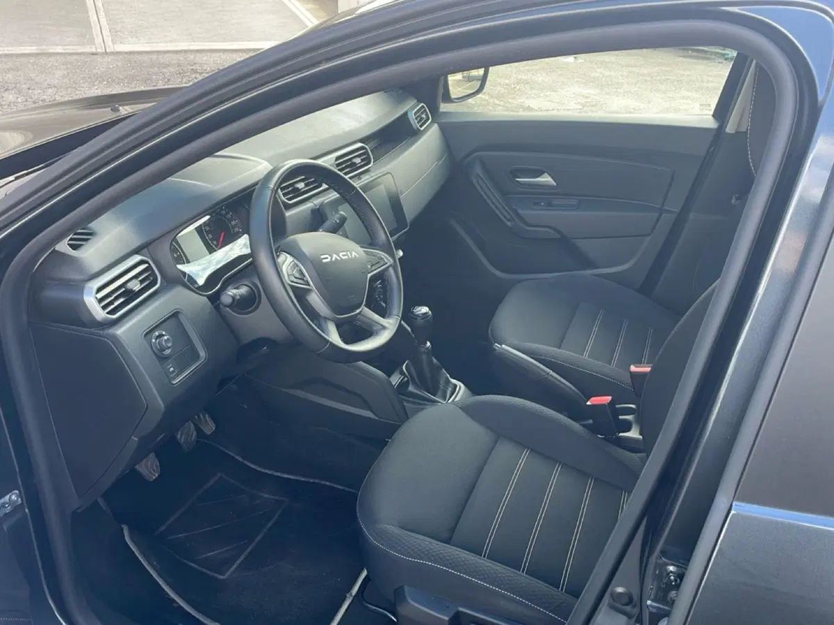 Dacia Duster usata a Ravenna (12)