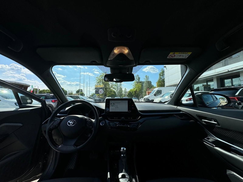 Toyota Toyota C-HR usata a Modena (17)