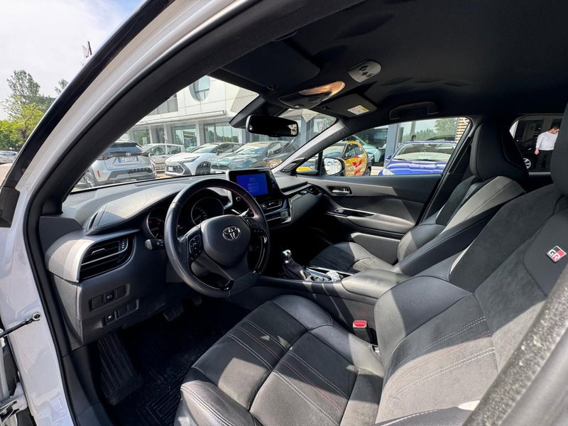 Toyota Toyota C-HR usata a Modena (12)