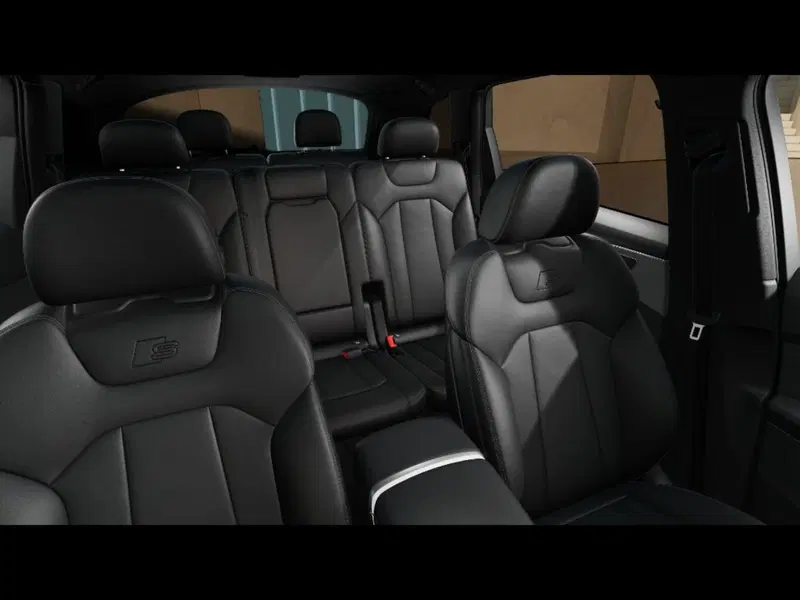 Audi Q7 nuova a Livorno (11)