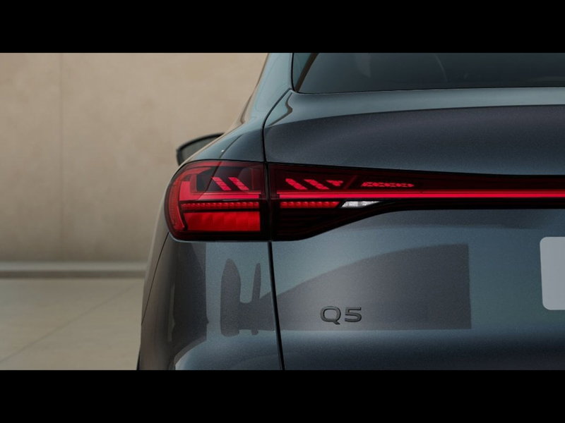 Audi Q6 Sportback nuova a Livorno (7)