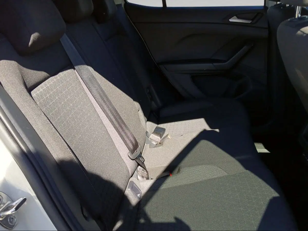 Volkswagen T-Cross usata a Livorno (11)