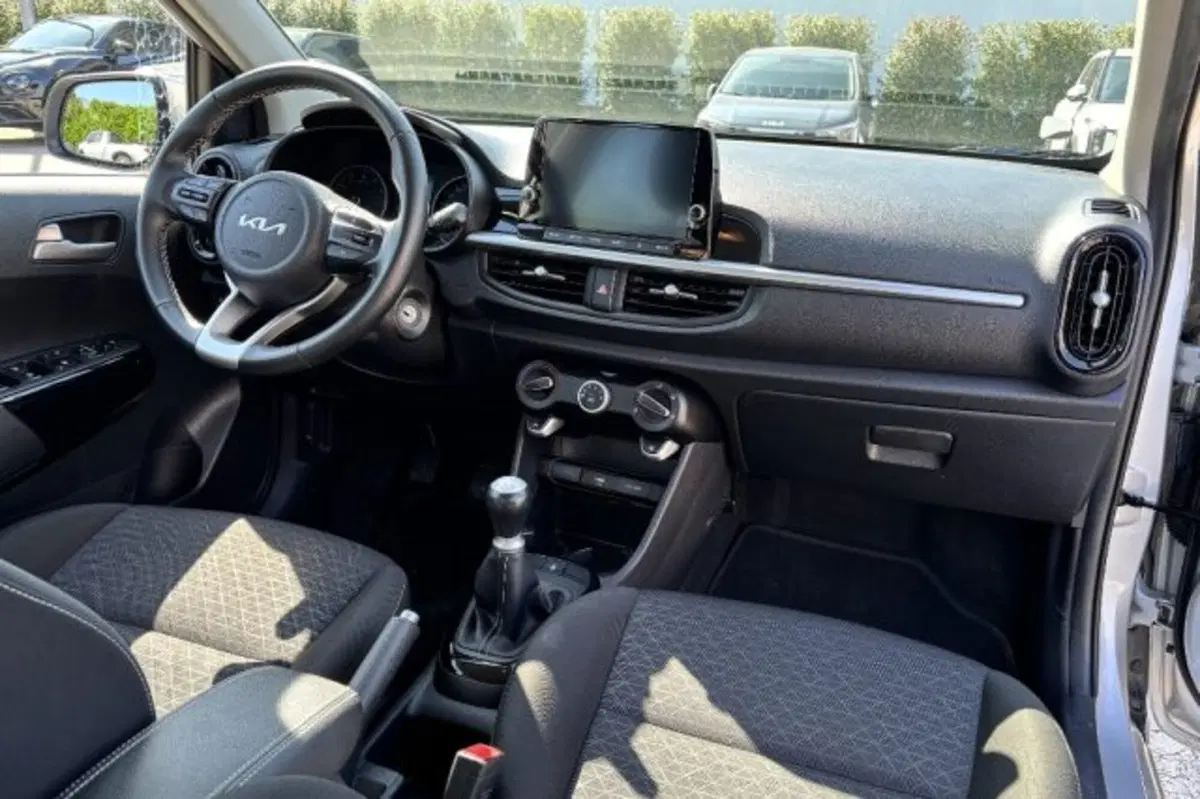 Kia Picanto usata a Latina (9)