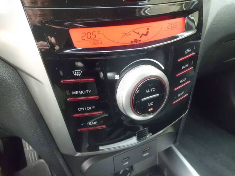 Ssangyong Tivoli usata a Pordenone (12)