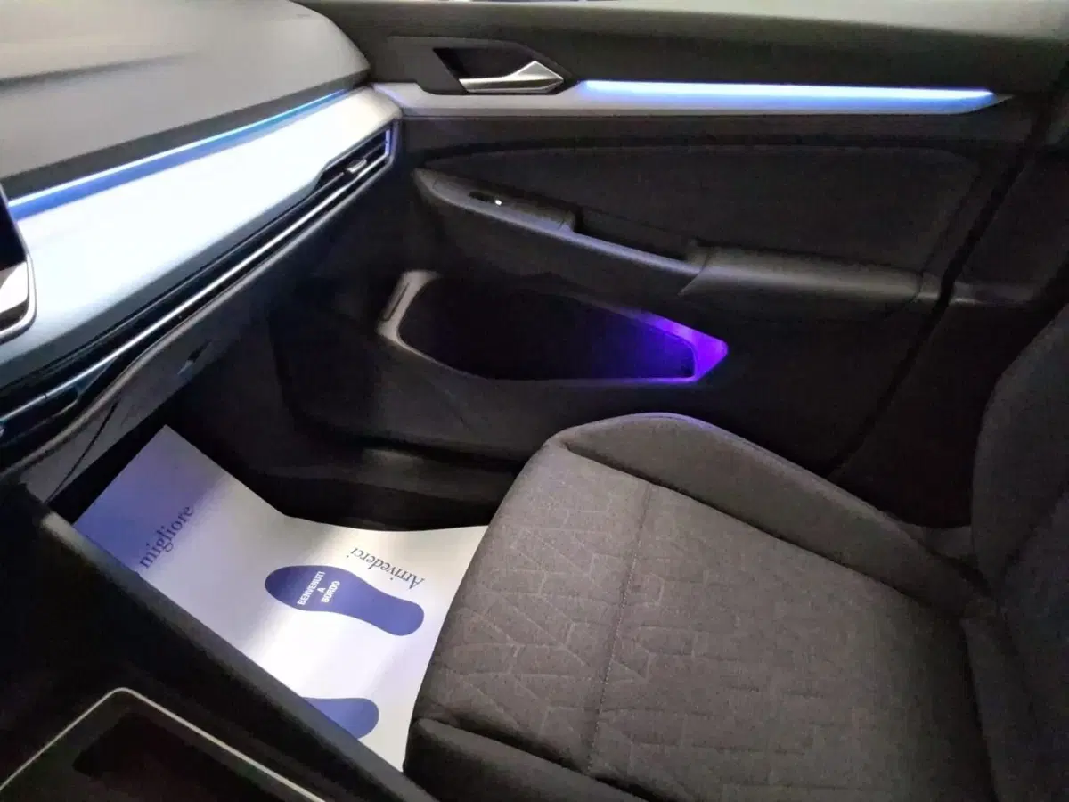 Volkswagen Golf nuova a Bologna (14)