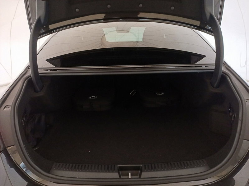 Mercedes-Benz Classe E usata a Bari (15)