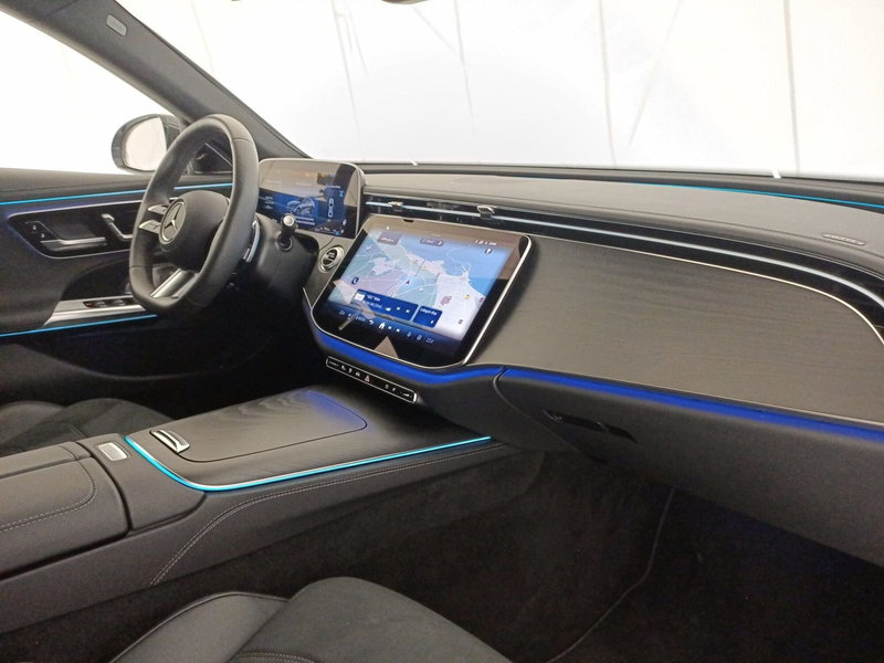 Mercedes-Benz Classe E usata a Bari (7)