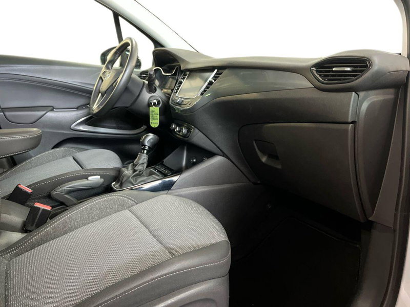Opel Crossland usata a Bari (9)