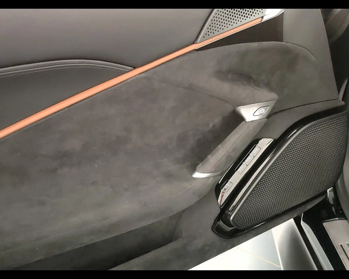 Ferrari Roma Spider usata a Verona (17)
