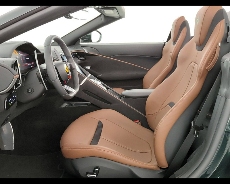 Ferrari Roma Spider usata a Verona (20)