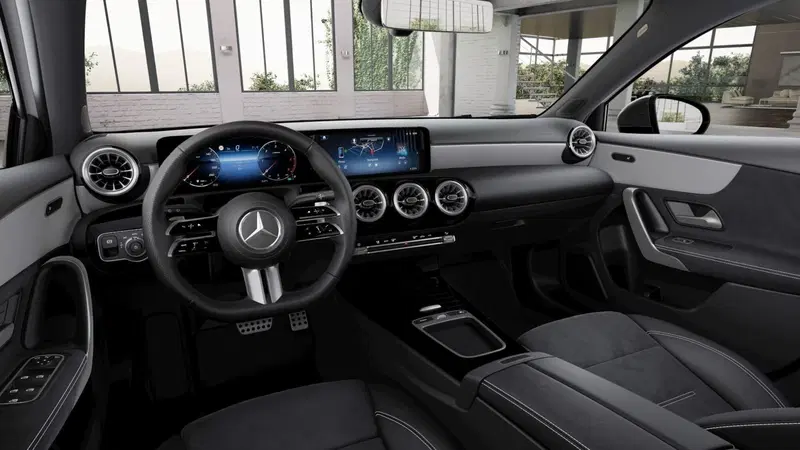Mercedes-Benz Classe A nuova a Monza e Brianza (8)