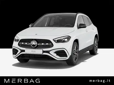 Mercedes-Benz GLA SUV 180 AMG Line Advanced Plus Digital Edition auto nuova a Monza