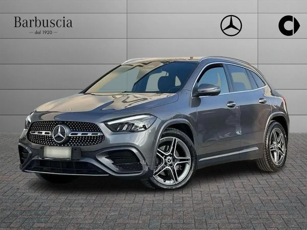 Mercedes-Benz GLA SUV usata a Pescara