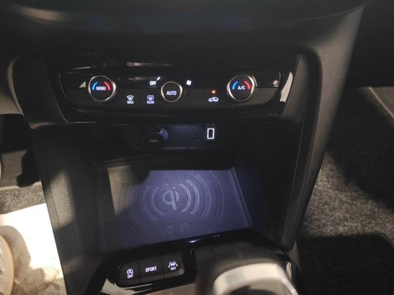 Opel Corsa usata a Genova (16)