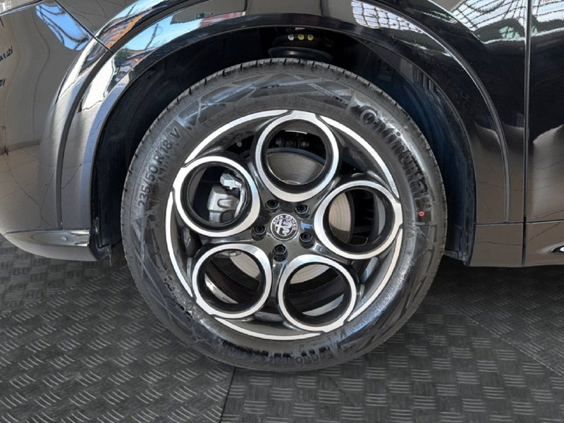 Alfa Romeo Tonale usata a Pisa (6)