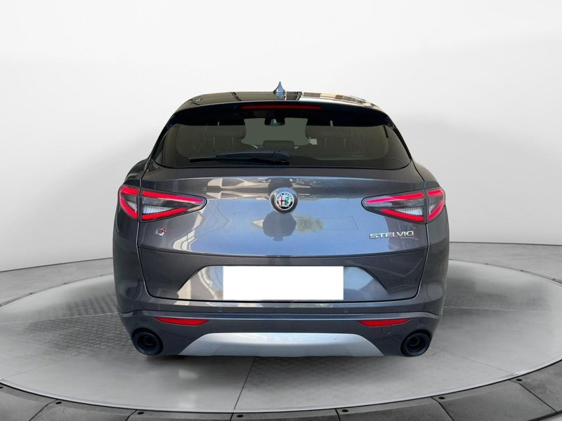 Alfa Romeo Stelvio usata a Pisa (4)