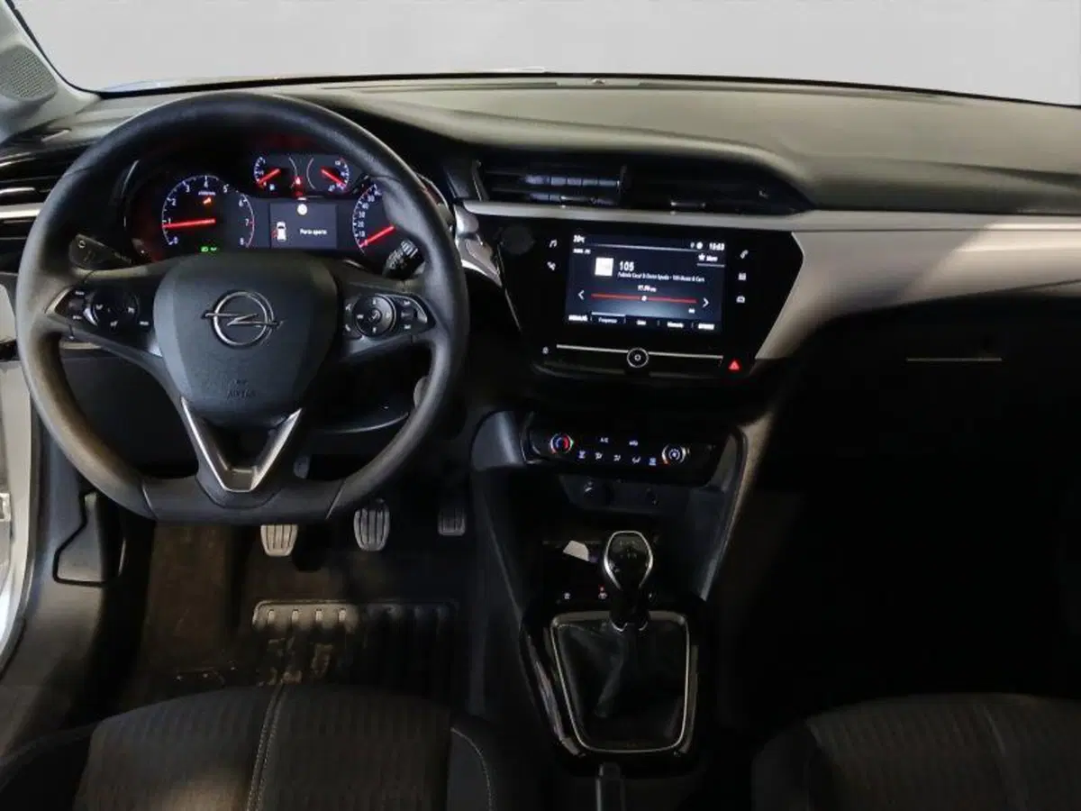 Opel Corsa usata a Genova (11)