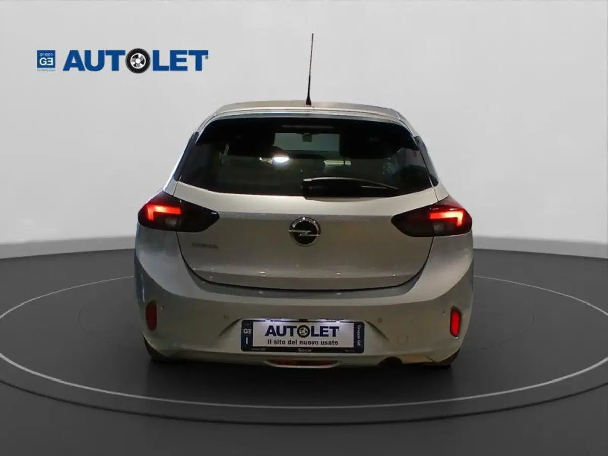 Opel Corsa usata a Genova (6)