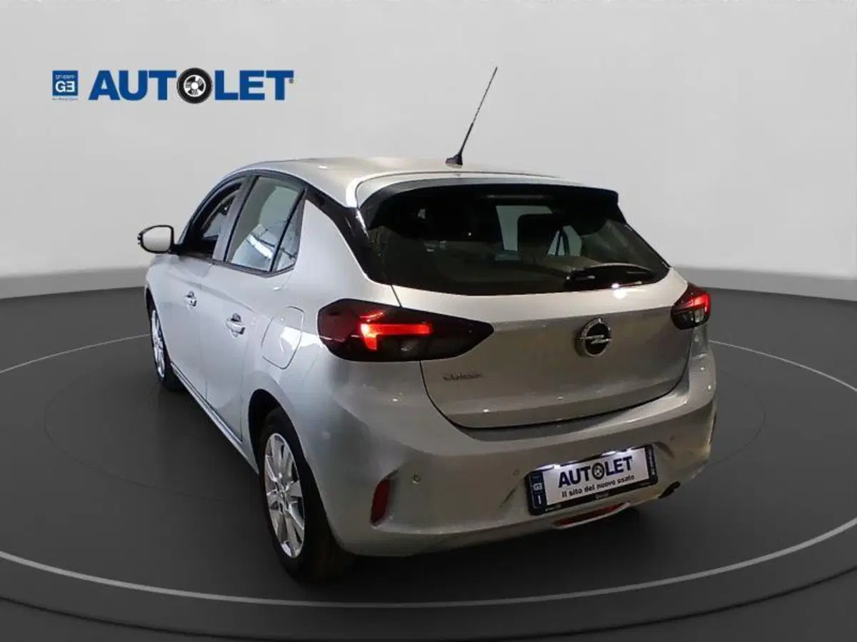 Opel Corsa usata a Genova (8)