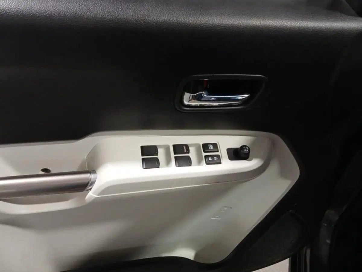 Suzuki Ignis usata a Genova (12)