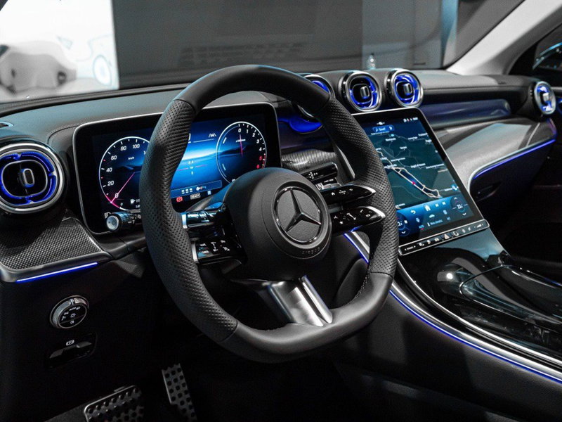 Mercedes-Benz GLC nuova a Rimini (12)