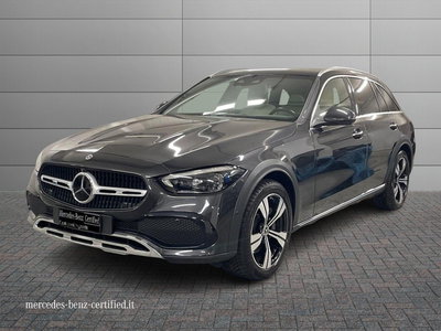 Mercedes-Benz Classe C Station Wagon All-Terrain 220 d mhev Premium Mountain Edition 4matic 197cv auto del 2023 usata a Rimini