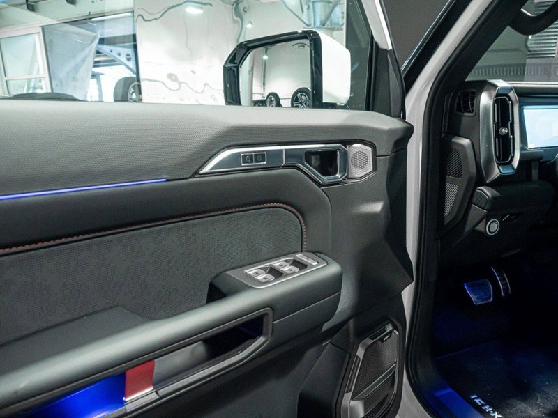 ICH-X K3 nuova a Ancona (10)