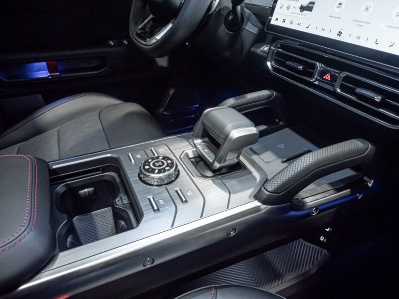 ICH-X K3 nuova a Ancona (20)