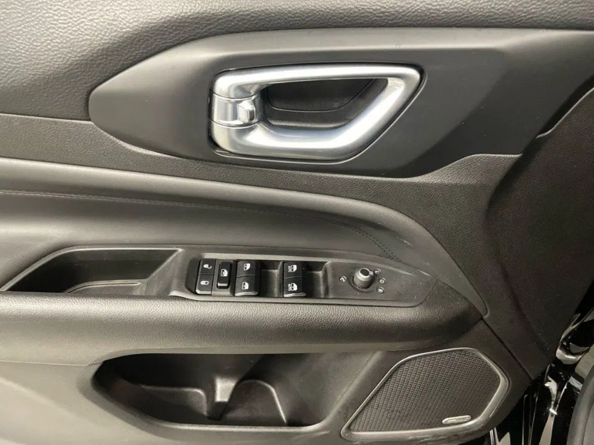 Jeep Compass usata a Macerata (17)