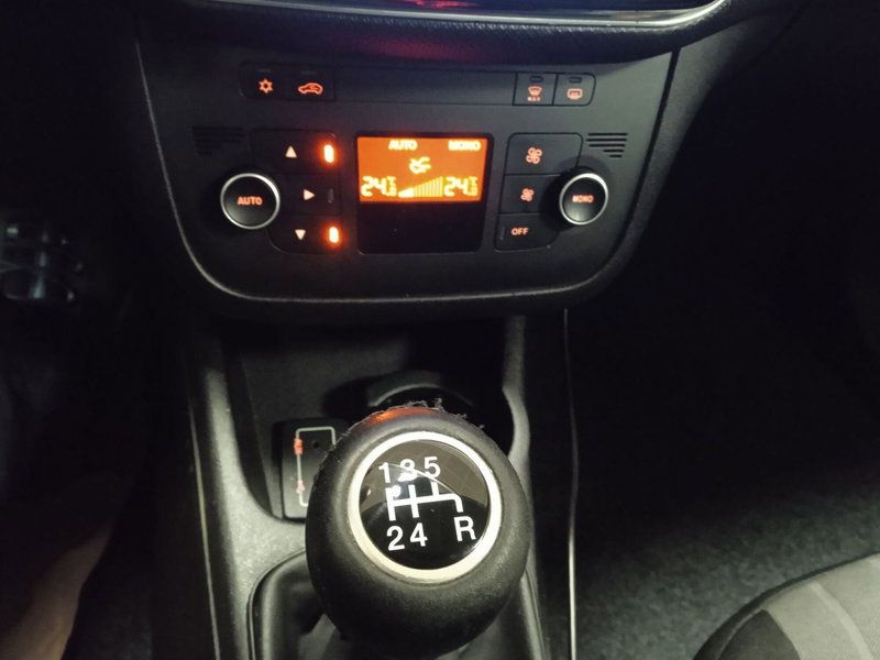 Fiat Punto usata a Torino (13)