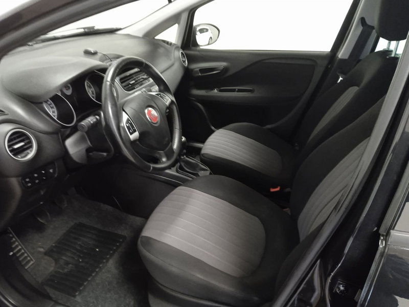 Fiat Punto usata a Torino (9)