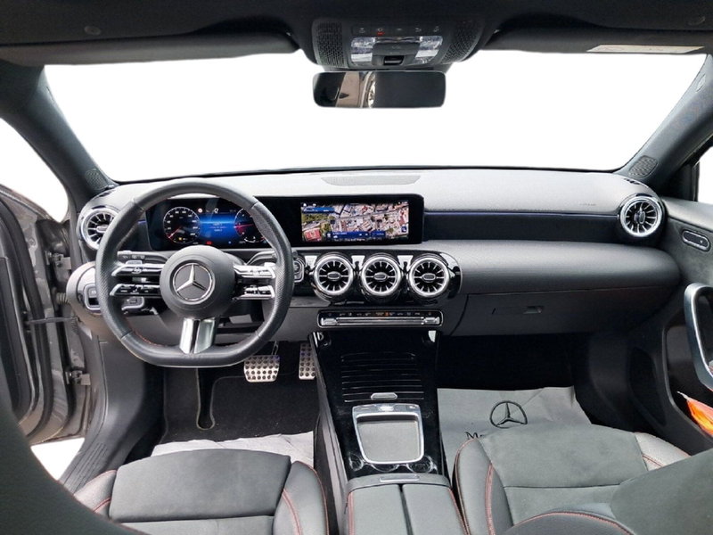 Mercedes-Benz Classe A usata a Salerno (11)