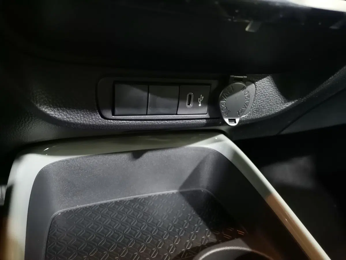Toyota Aygo X nuova a Salerno (15)