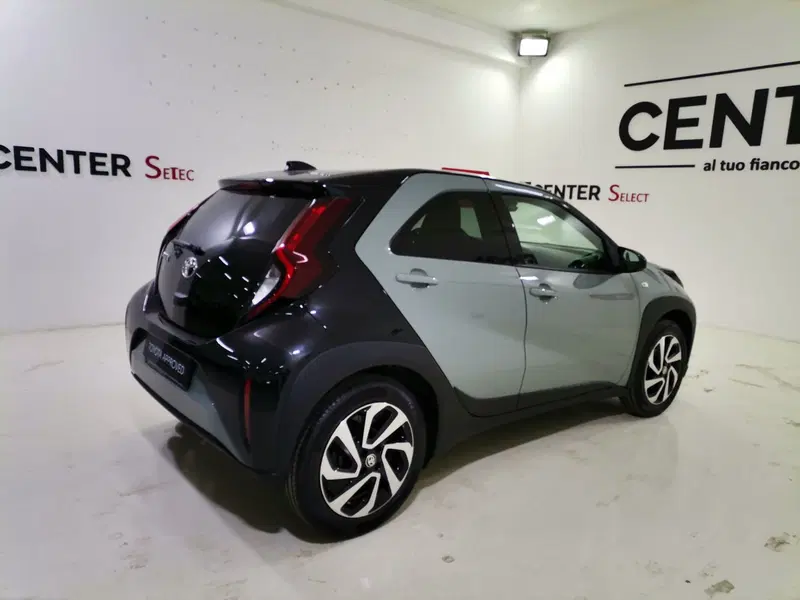 Toyota Aygo X nuova a Salerno (6)