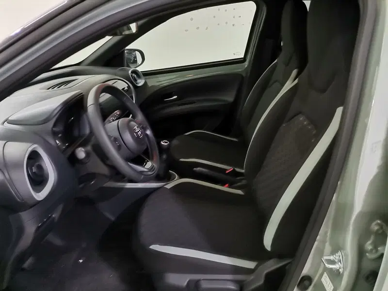 Toyota Aygo X nuova a Salerno (9)